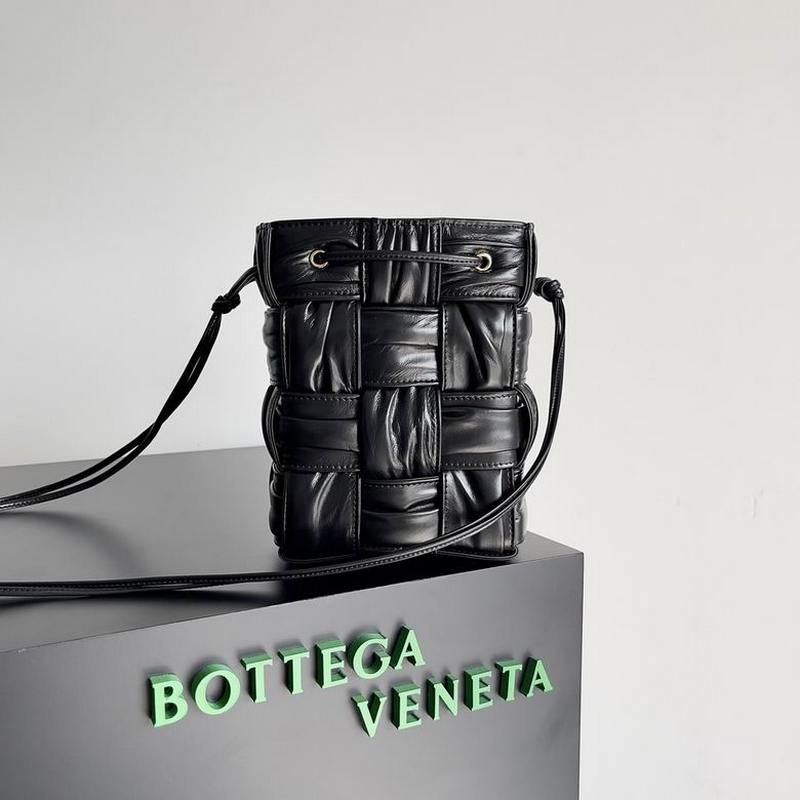 Bottega Veneta Handbags 492